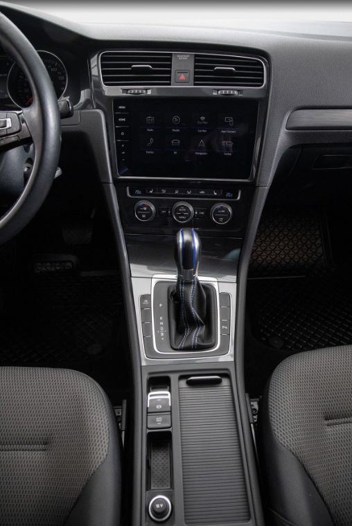 WVWZZZAUZKW913764 2019 VOLKSWAGEN GOLF-3