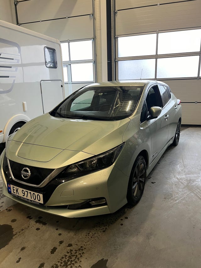 SJNFAAZE1U0017580 2018 NISSAN LEAF-1
