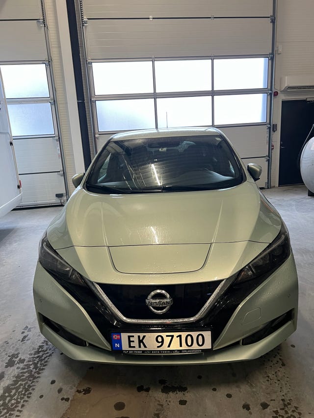 SJNFAAZE1U0017580 2018 NISSAN LEAF-0