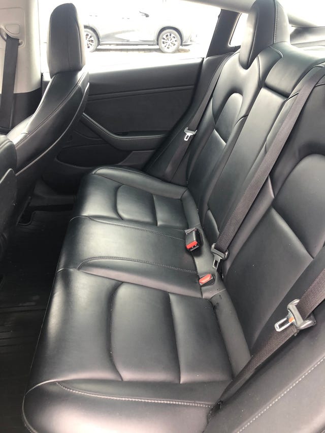 5YJ3E7EBXKF315586 2019 TESLA MODEL 3-5