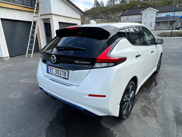 SJNFAAZE1U0118606 2021 NISSAN LEAF-2