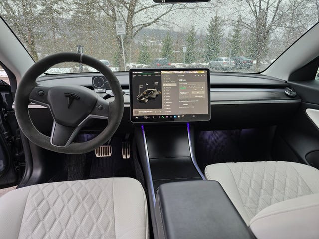 5YJ3E7EB2KF203283 2019 TESLA MODEL 3-2