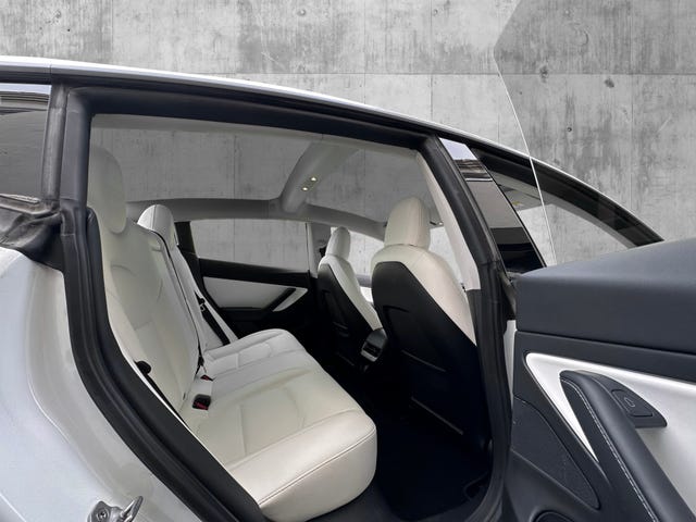 2021 TESLA MODEL 3 - 17