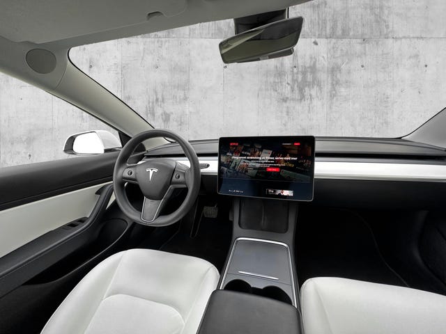 2021 TESLA MODEL 3 - 28