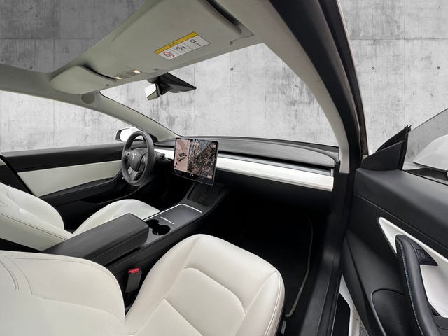 2021 TESLA MODEL 3 - 27