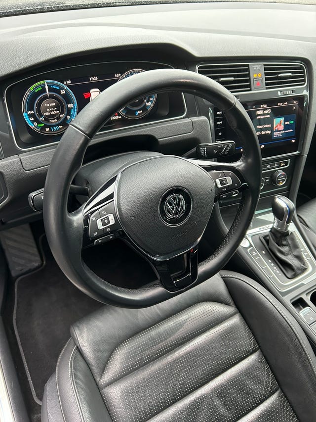 2019 VOLKSWAGEN GOLF - 7