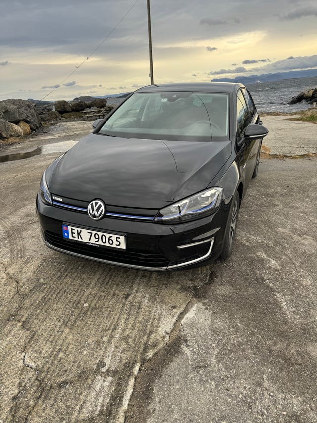 WVWZZZAUZJW909812 2018 VOLKSWAGEN GOLF-2
