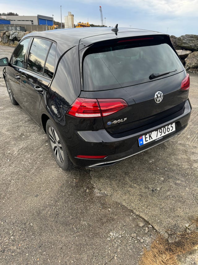 WVWZZZAUZJW909812 2018 VOLKSWAGEN GOLF-5