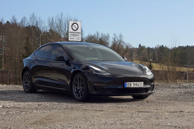 5YJ3E7EB2MF824932 2021 TESLA MODEL 3-0