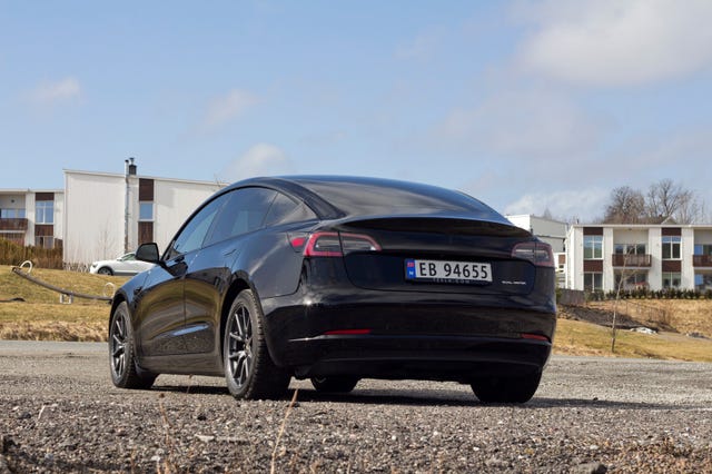 5YJ3E7EB2MF824932 2021 TESLA MODEL 3-3
