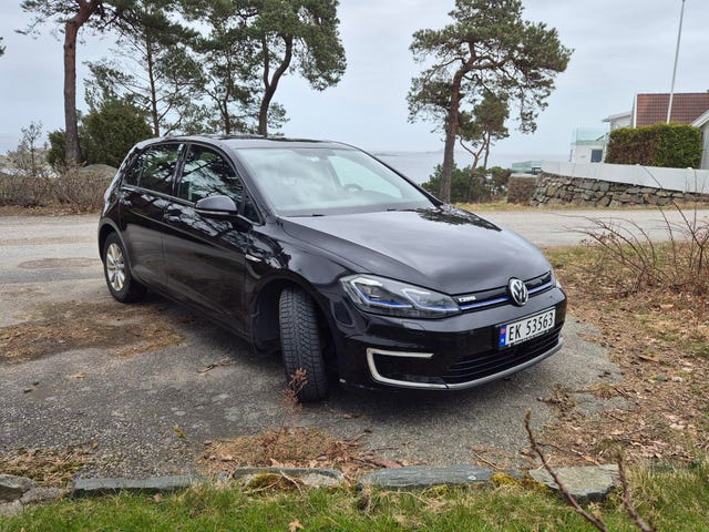WVWZZZAUZJW902710 2018 VOLKSWAGEN GOLF-1