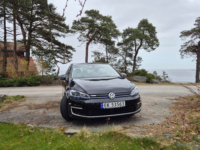 WVWZZZAUZJW902710 2018 VOLKSWAGEN GOLF-3