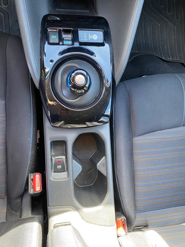 2018 NISSAN LEAF - 12
