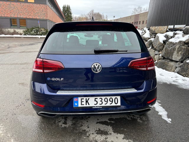 WVWZZZAUZJ8901601 2018 VOLKSWAGEN GOLF-4