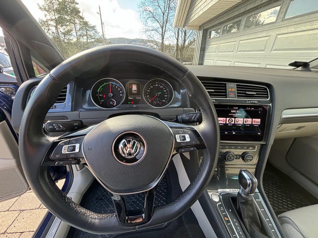 2018 VOLKSWAGEN GOLF - 11