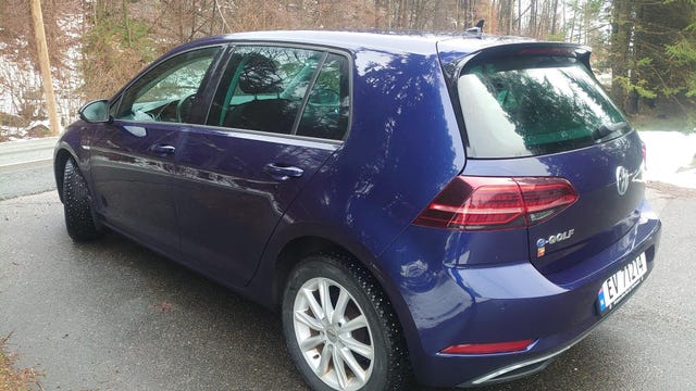 WVWZZZAUZKW912676 2019 VOLKSWAGEN GOLF-3