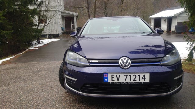 WVWZZZAUZKW912676 2019 VOLKSWAGEN GOLF-2