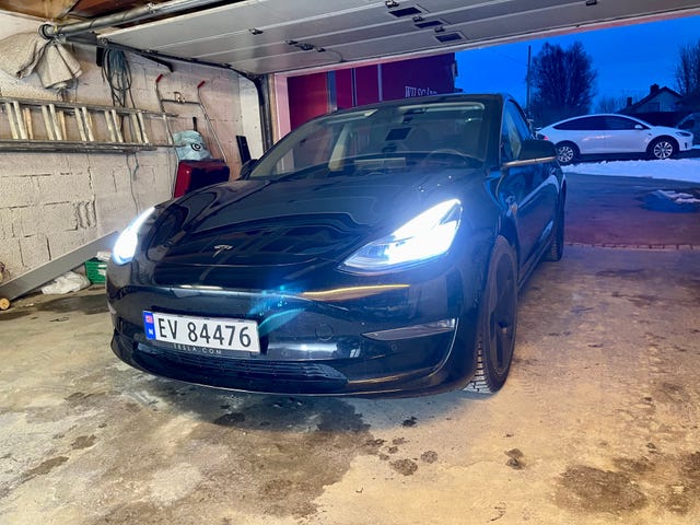 5YJ3E7EA0KF372838 2019 TESLA MODEL 3-2