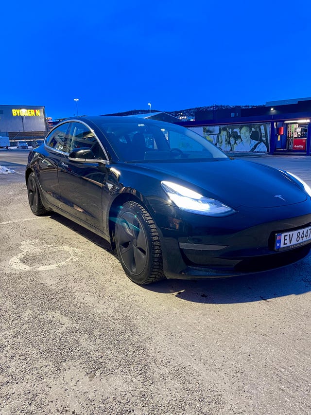 5YJ3E7EA0KF372838 2019 TESLA MODEL 3-0