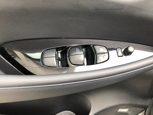 2018 NISSAN LEAF - 16