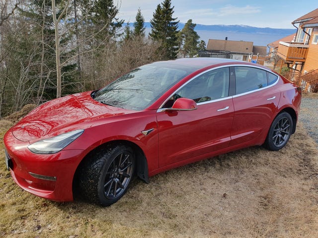 5YJ3E7EB5KF200846 2019 TESLA MODEL 3-0