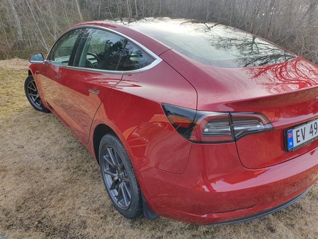 5YJ3E7EB5KF200846 2019 TESLA MODEL 3-4
