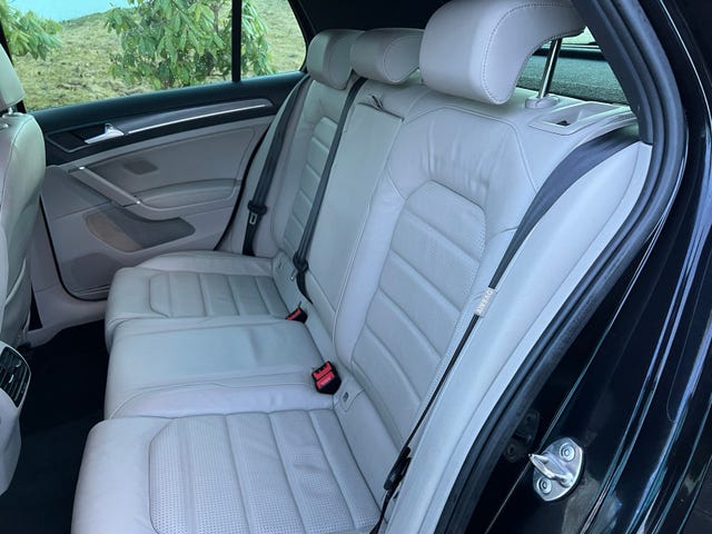 2018 VOLKSWAGEN GOLF - 23