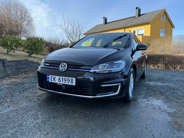 WVWZZZAUZJ8902412 2018 VOLKSWAGEN GOLF-0