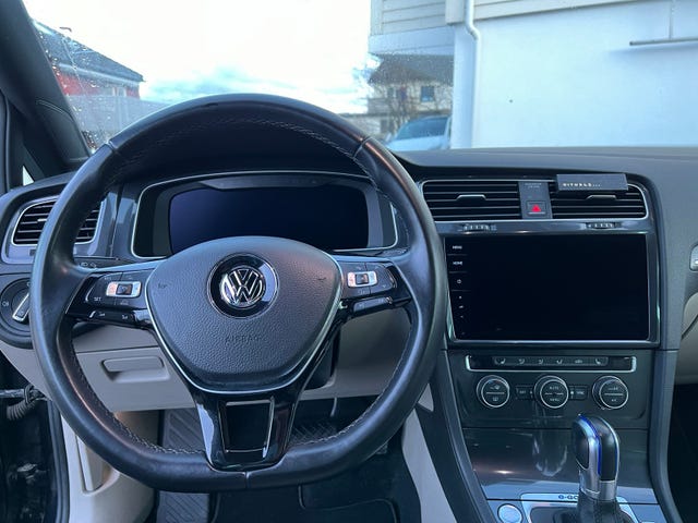 2018 VOLKSWAGEN GOLF - 13