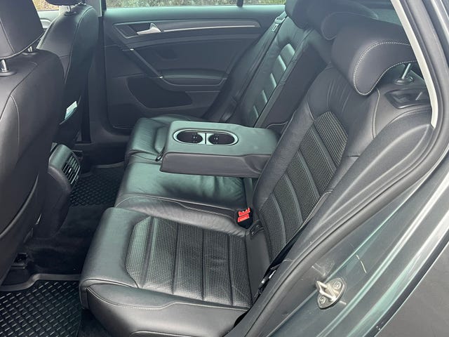 2018 VOLKSWAGEN GOLF - 9