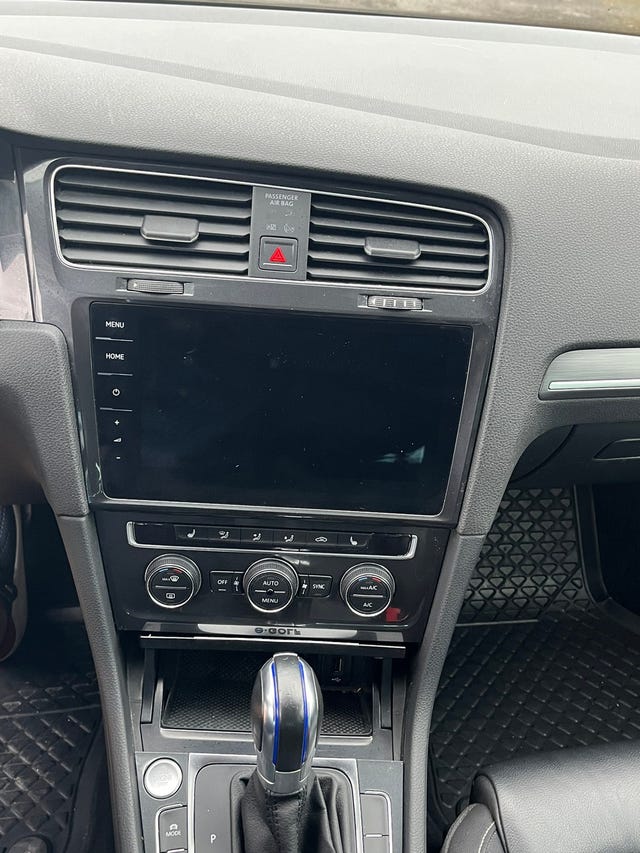 2018 VOLKSWAGEN GOLF - 11