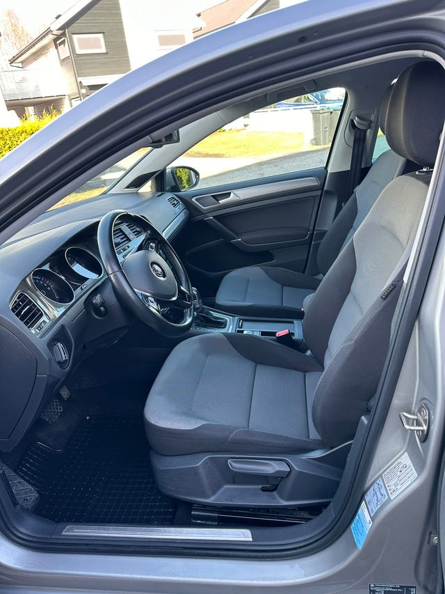 2015 VOLKSWAGEN GOLF - 8