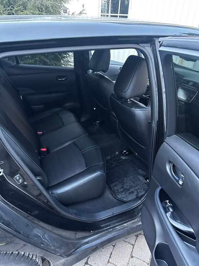 2018 NISSAN LEAF - 10