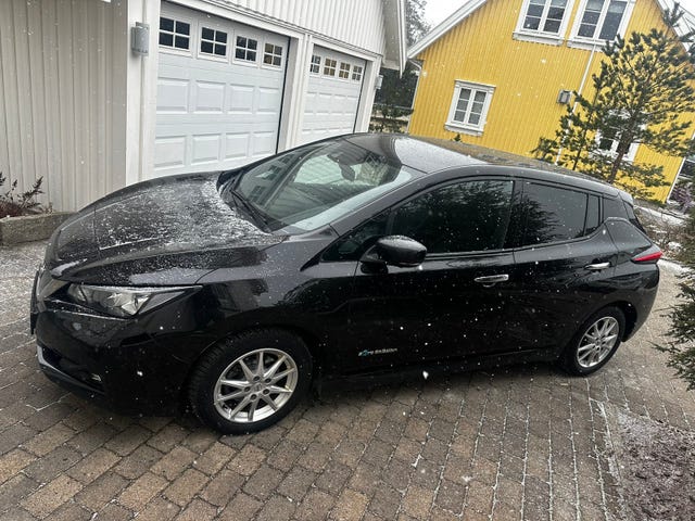 SJNFAAZE1U0037911 2018 NISSAN LEAF-5