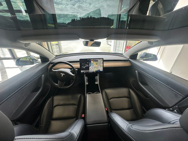 2019 TESLA MODEL 3 - 11