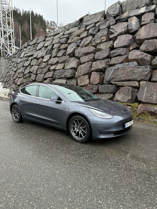 5YJ3E7EB5KF445498 2019 TESLA MODEL 3-0