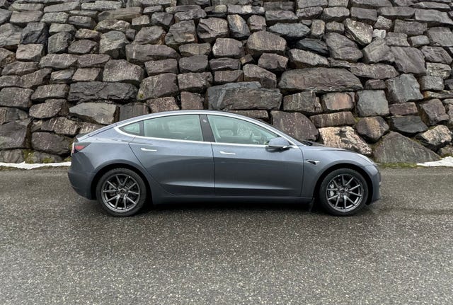 5YJ3E7EB5KF445498 2019 TESLA MODEL 3-5