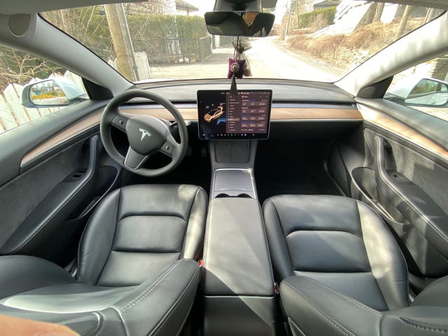 5YJ3E7EB1MF958346 2021 TESLA MODEL 3-2
