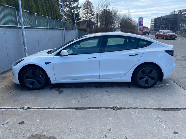 2021 TESLA MODEL 3 - 11