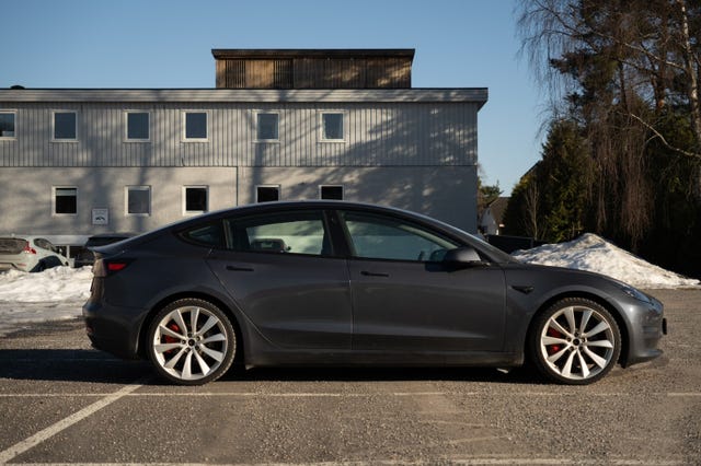 5YJ3E7EC9MF894873 2021 TESLA MODEL 3-2