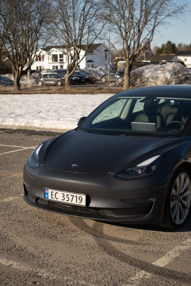 5YJ3E7EC9MF894873 2021 TESLA MODEL 3-4