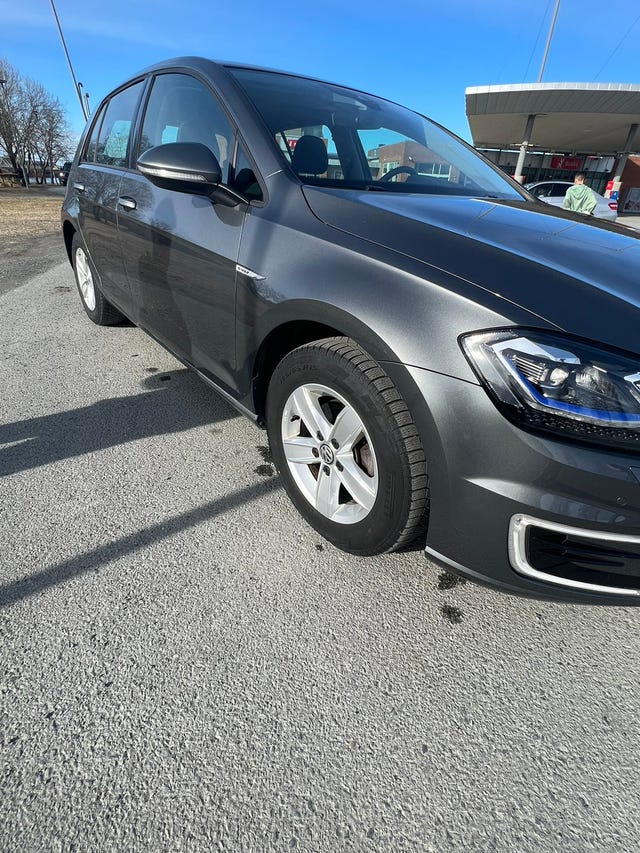 2019 VOLKSWAGEN GOLF - 16