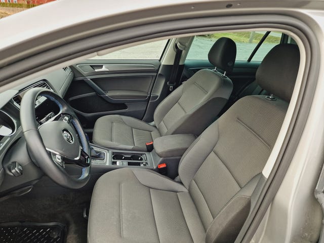2019 VOLKSWAGEN GOLF - 20