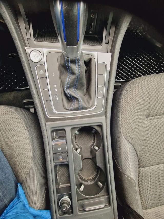 2019 VOLKSWAGEN GOLF - 28