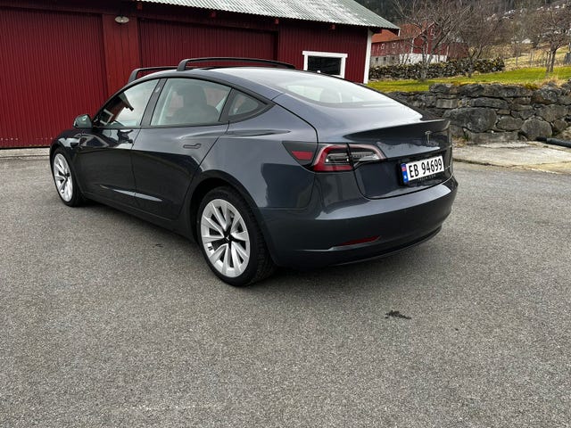 5YJ3E7EB2MF825661 2021 TESLA MODEL 3-5
