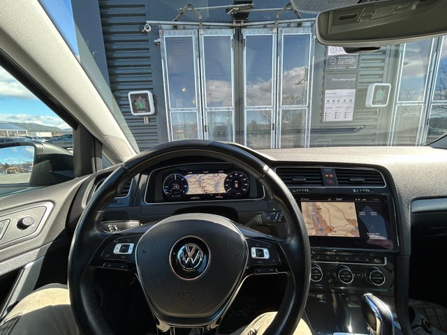 2019 VOLKSWAGEN GOLF - 11
