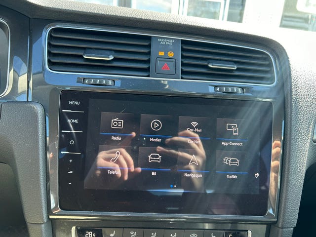 2019 VOLKSWAGEN GOLF - 10