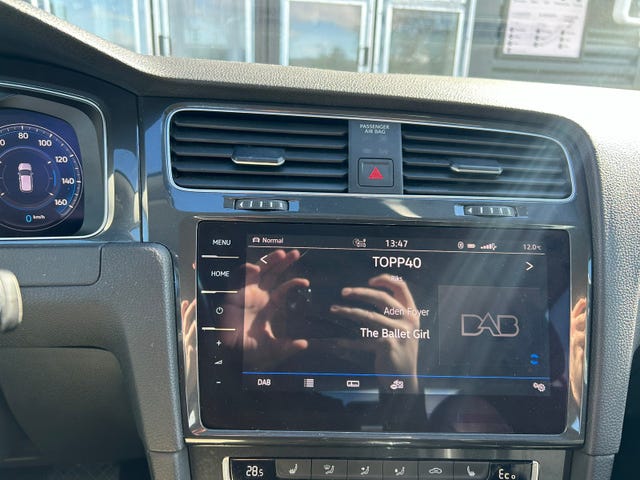 2019 VOLKSWAGEN GOLF - 8