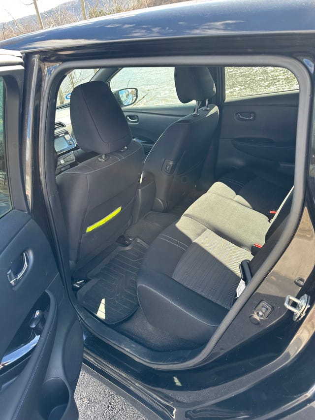 2018 NISSAN LEAF - 23