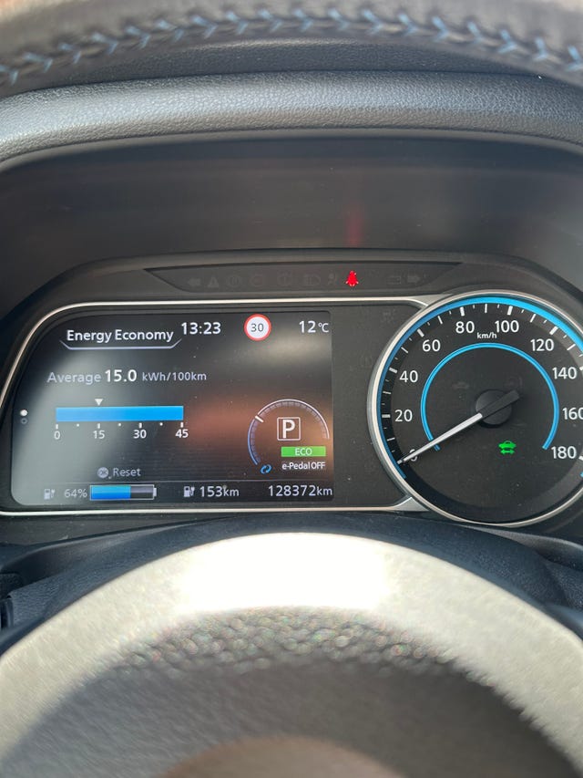 2018 NISSAN LEAF - 24